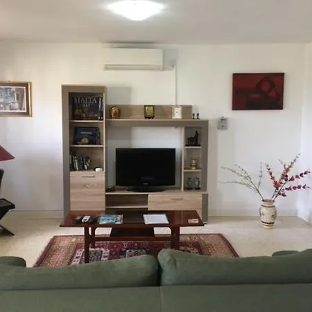 Mellieha Apartment Ghajn Zejtuna Exterior photo